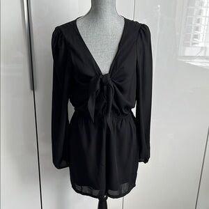 FUNKY SOUL Elegant Black Tie-Front Lined Long Sleeve Shorts Romper, Size L